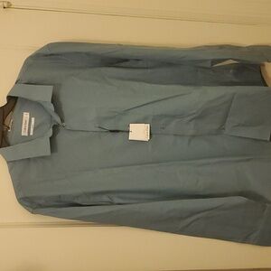 Men's Long Sleeve Calvin Klein dress shirt